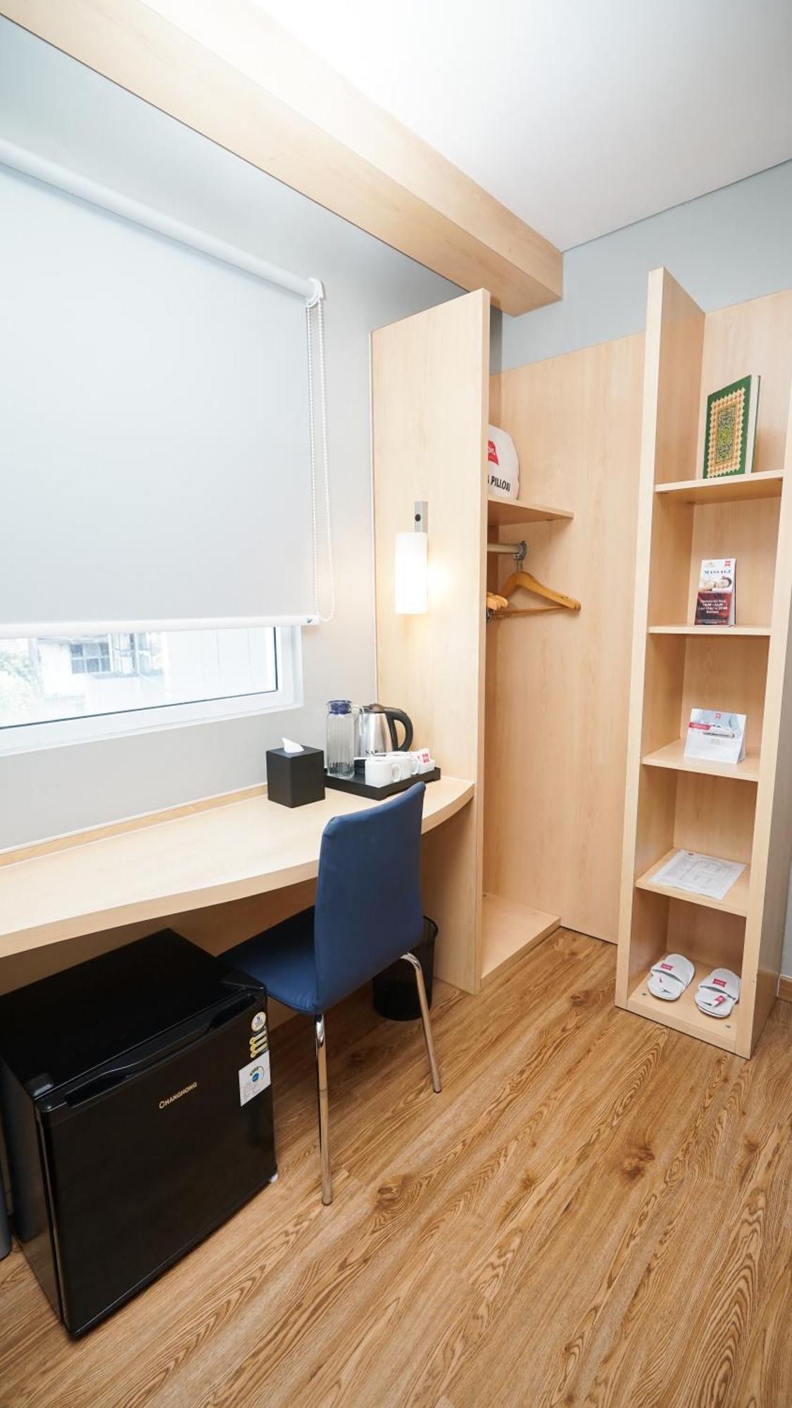 Ibis Jakarta Senen Ngoại thất bức ảnh