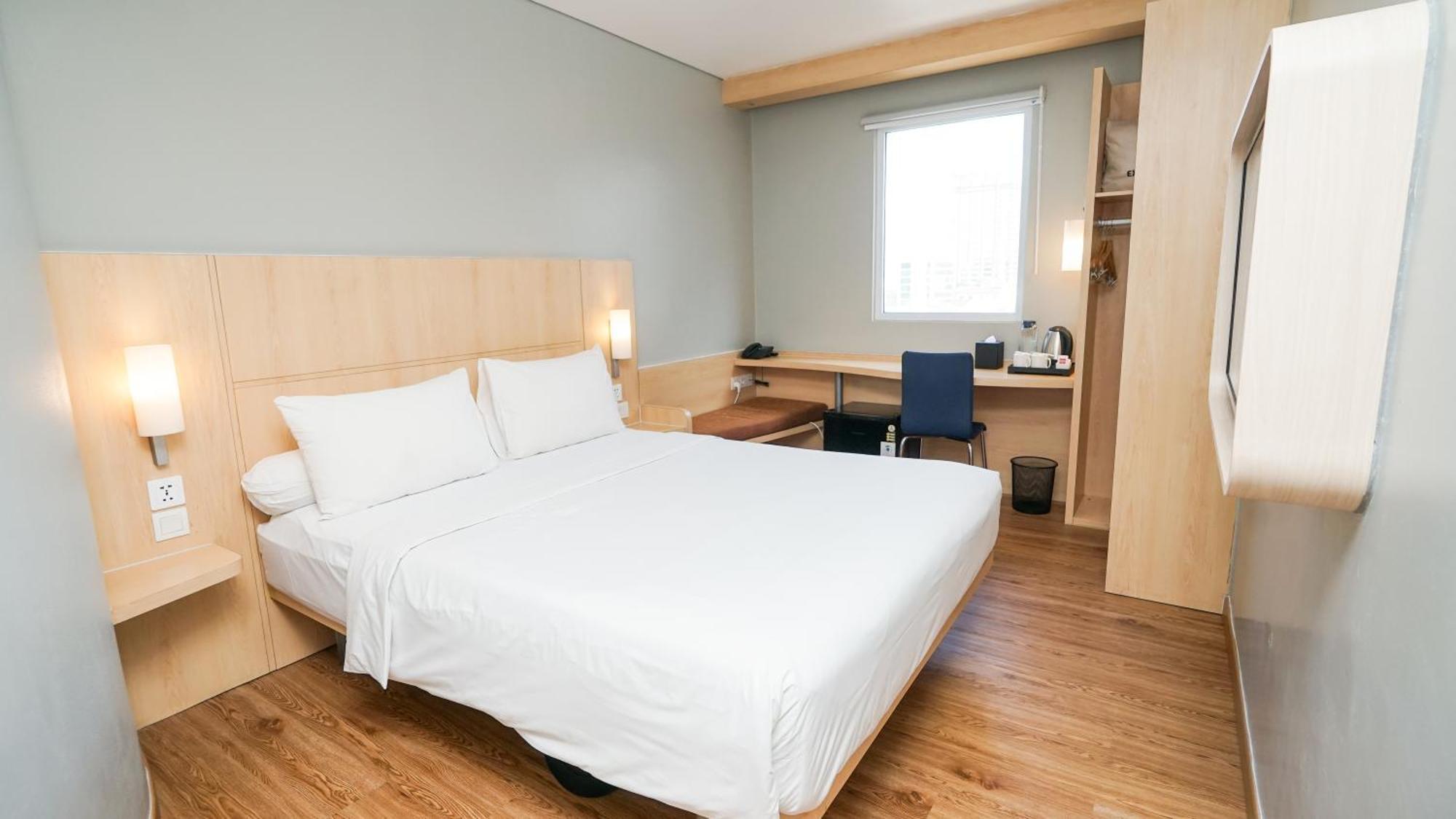 Ibis Jakarta Senen Ngoại thất bức ảnh
