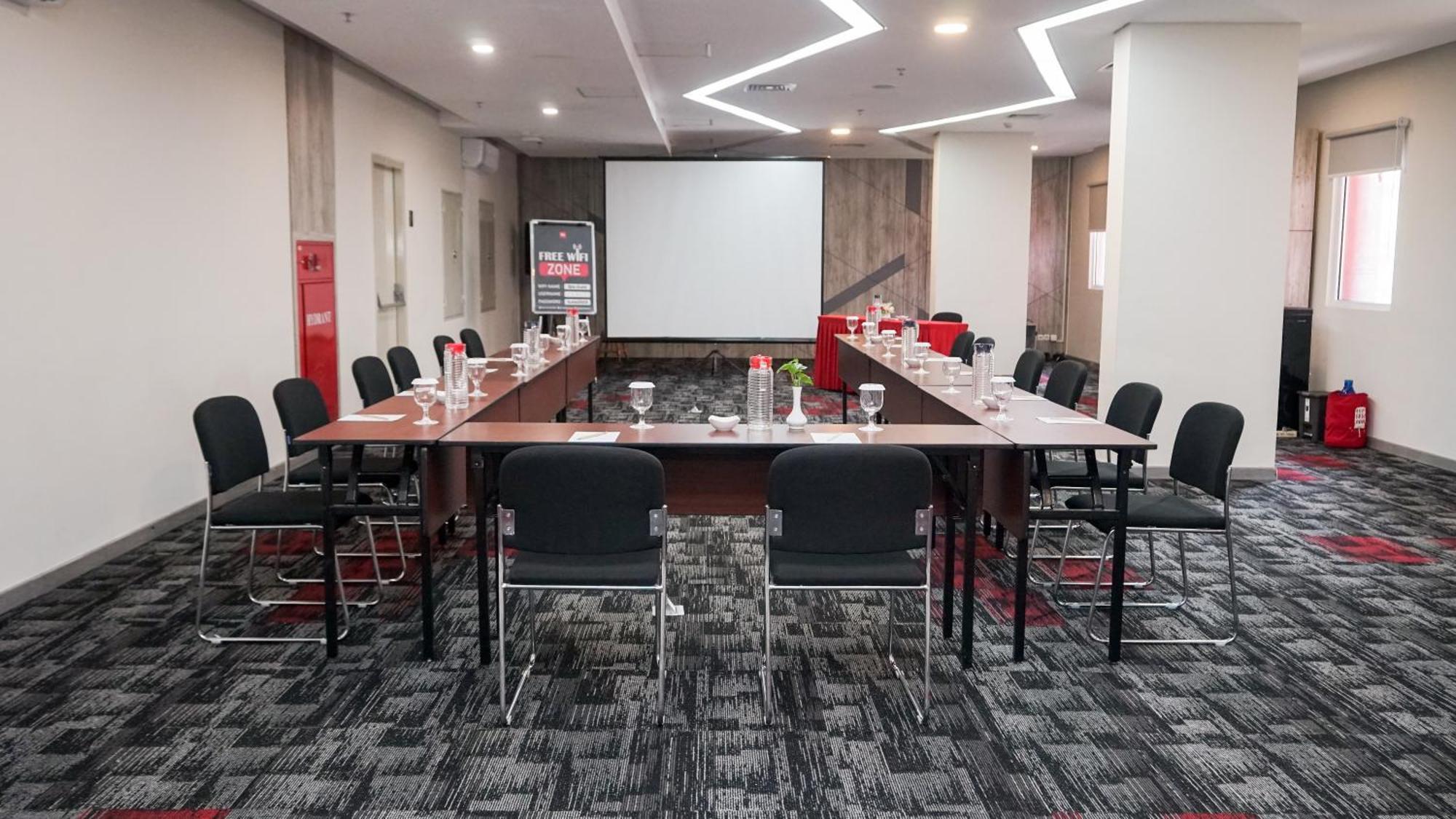 Ibis Jakarta Senen Ngoại thất bức ảnh