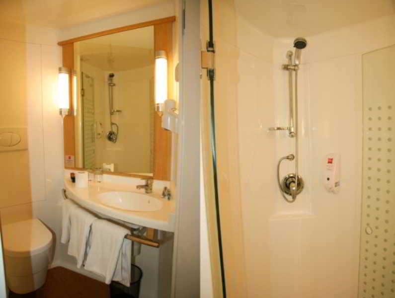 Ibis Jakarta Senen Ngoại thất bức ảnh