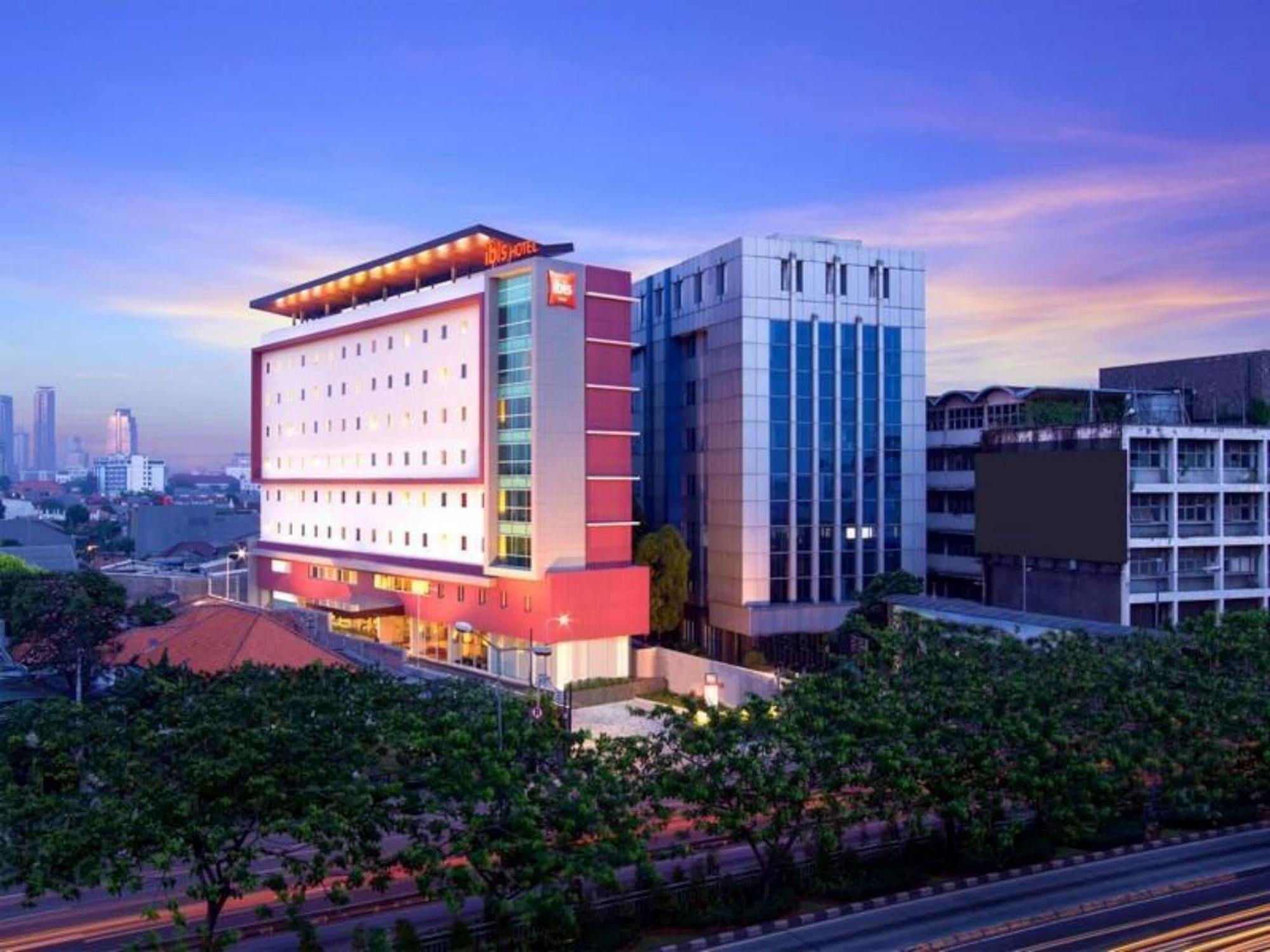 Ibis Jakarta Senen Ngoại thất bức ảnh