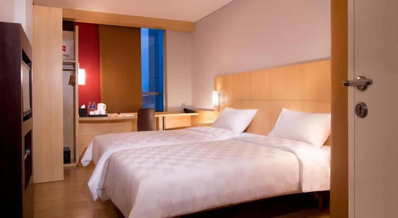 Ibis Jakarta Senen Ngoại thất bức ảnh